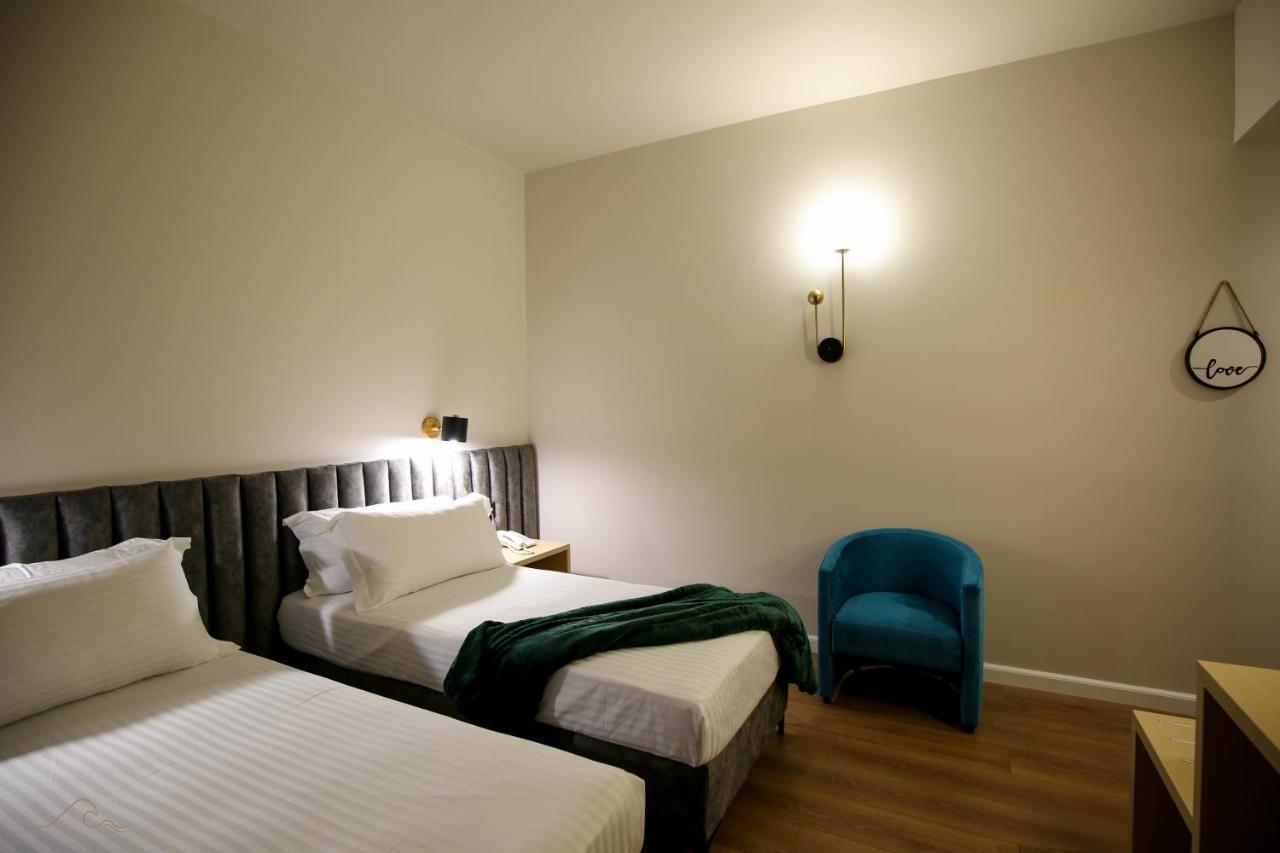 Hotel Libertas Vlore Exterior photo