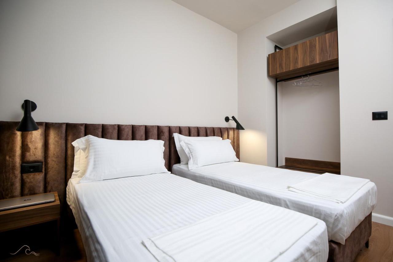 Hotel Libertas Vlore Exterior photo