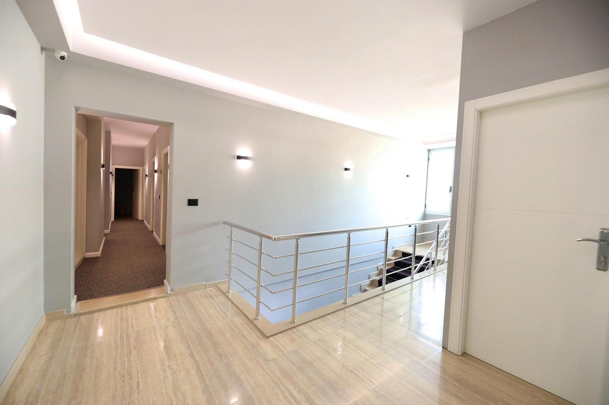 Hotel Libertas Vlore Exterior photo